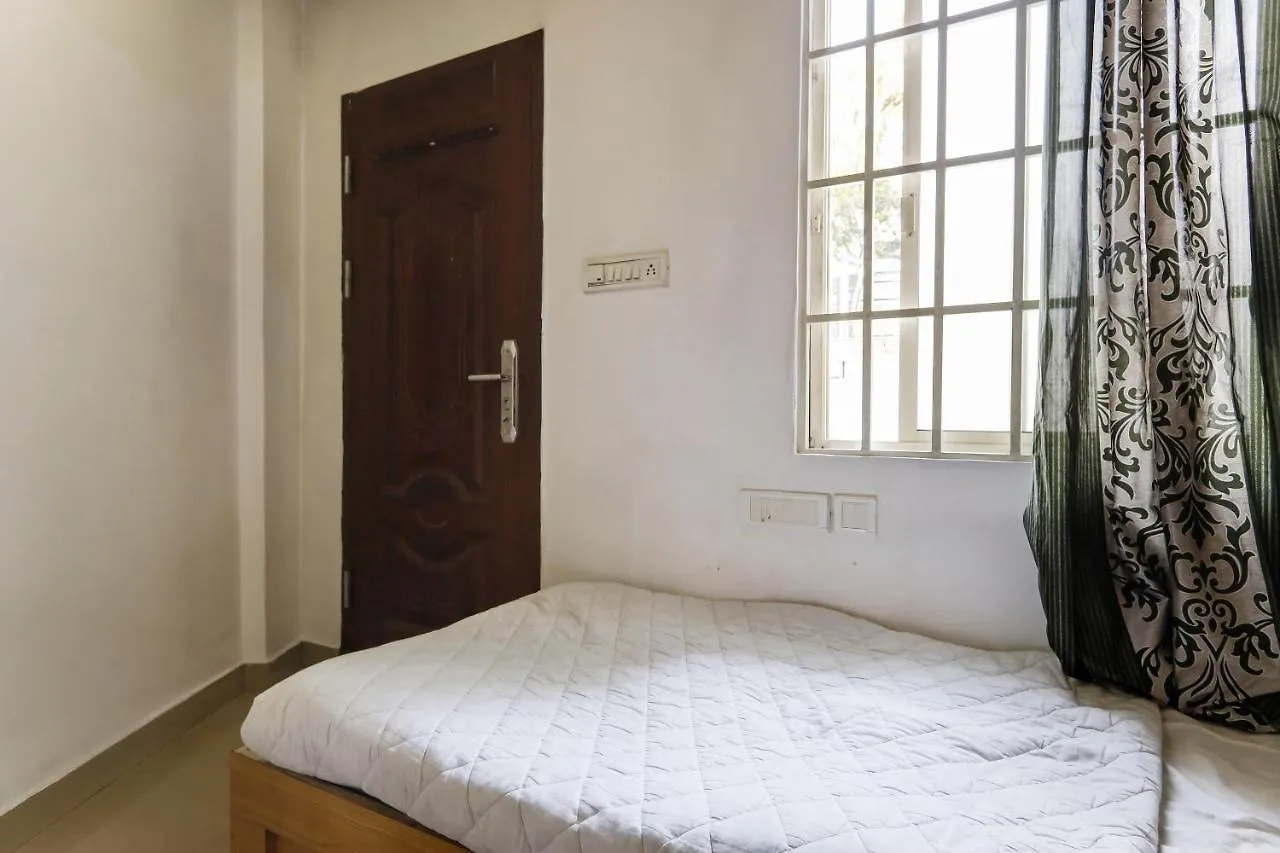 Spot On 48916 Kpm Tourist Home Kochi Hotel
